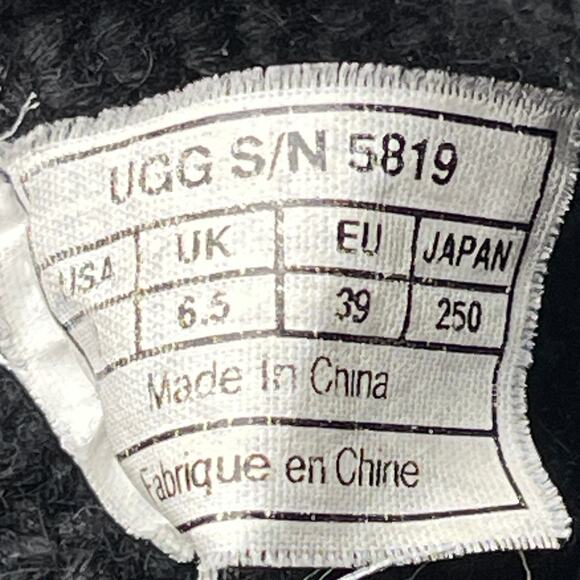 UGG Australia Boots Classic Cardy Womens Size 8 Black Casual Comfort Shoes - Picture 8 of 8